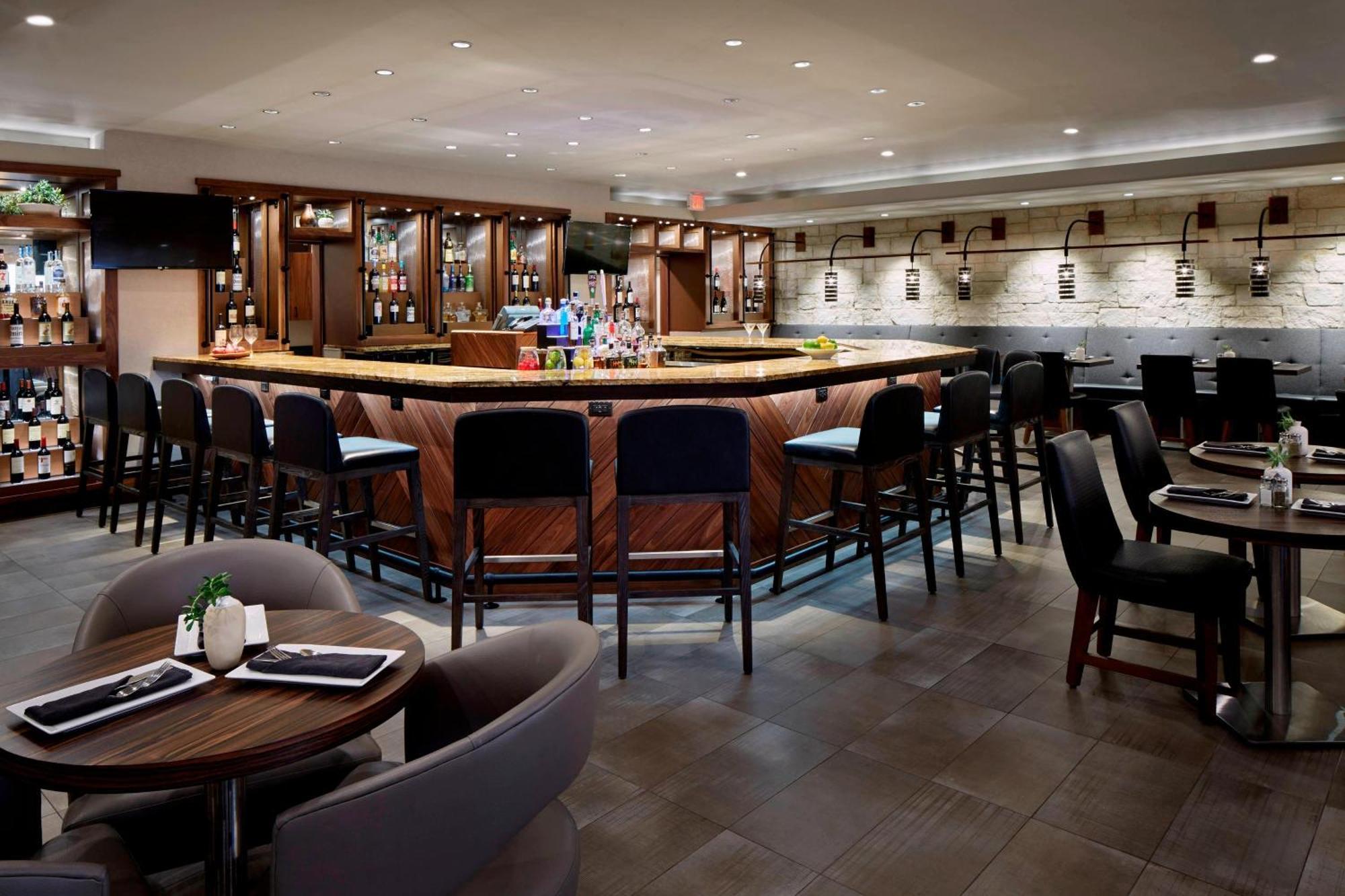 Marriott Dfw Airport South Hotel Fort Worth Exterior foto